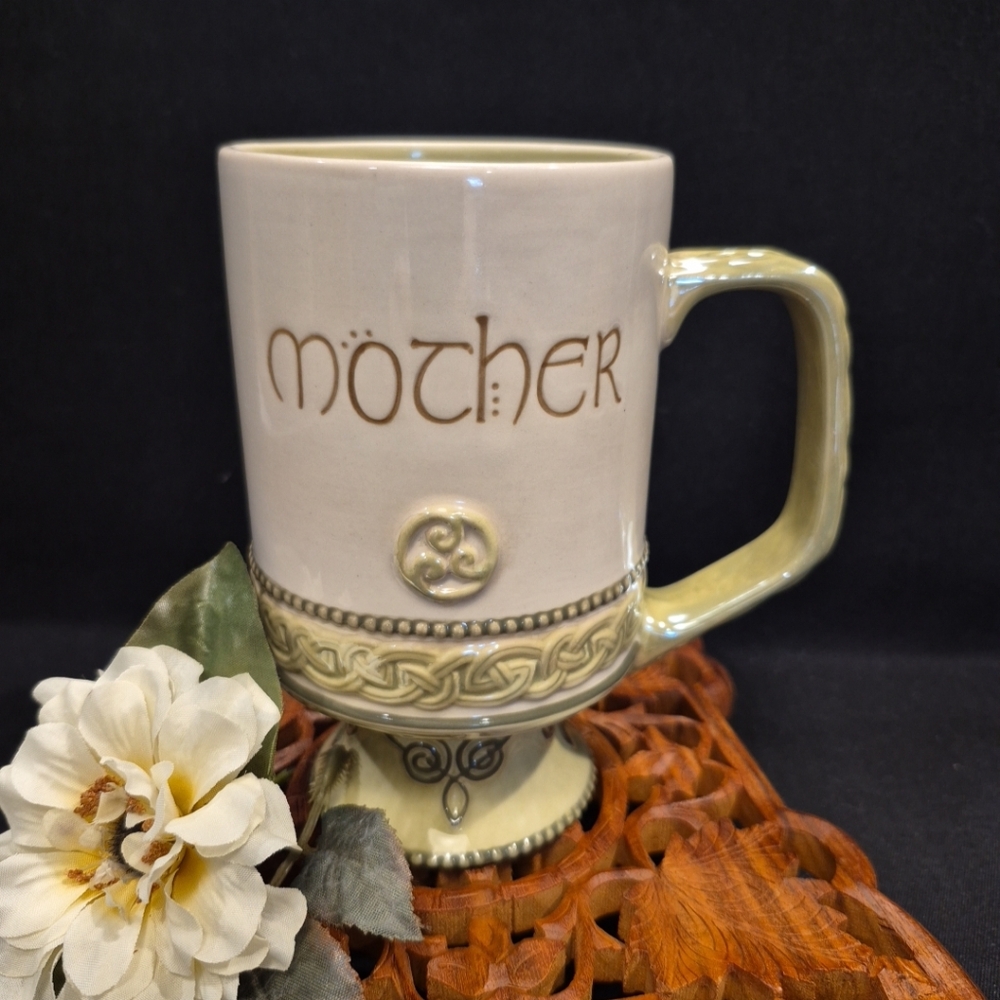 Grasslands Road Celtic Irish MOTHER Pedestal Mug Green Lustre w/ Irish Blessing